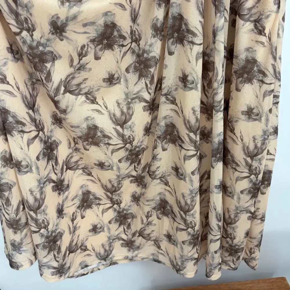 Polagram/Pink Blush Cream Floral Smocked Lined Midi Dress Size Medium - Picture 5 of 7